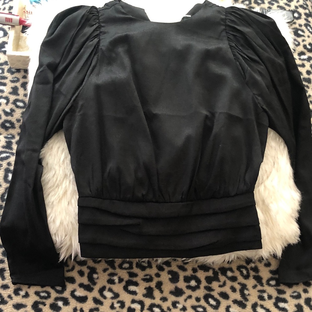 Women's Black Long-Sleeve Top
